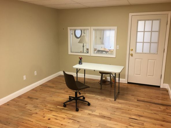 1802 Elm St, Manchester, NH 03104